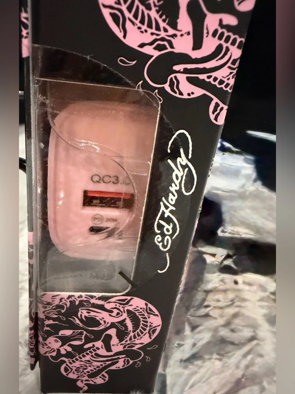 Ed Hardy Pink Skull & Rose 20W Dual-Port Wall Charger